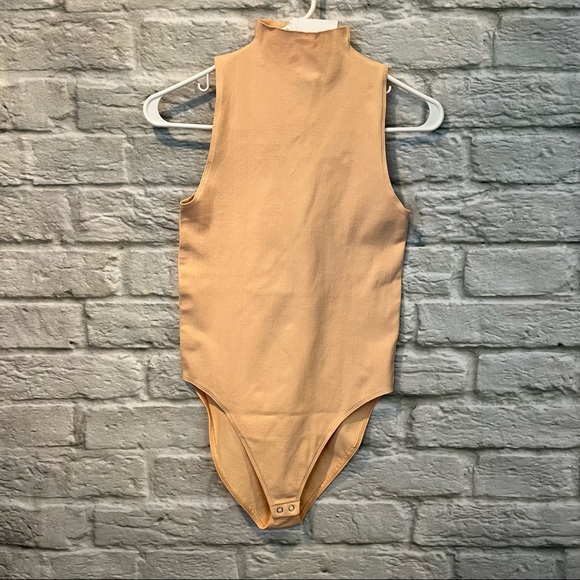 NEW! Fabletics Brin SculptKnit Bodysuit Compression Sunrise - Size M & L NWT - Picture 4 of 14